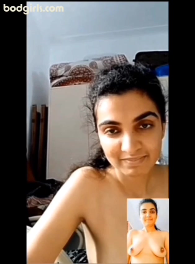 Sexy indian housewife stripping full nude fingering pussy on webcam